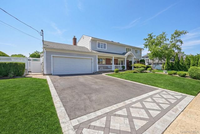 133 Thornwood Road, Massapequa Park, NY 11762