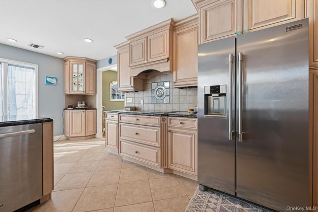 133 Thornwood Road, Massapequa Park, NY 11762