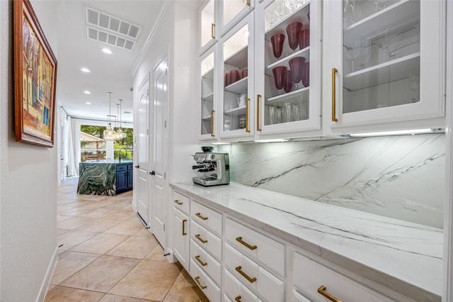 59 Nocturne Woods Place, The Woodlands, TX 77382