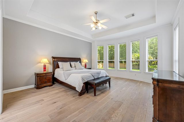59 Nocturne Woods Place, The Woodlands, TX 77382