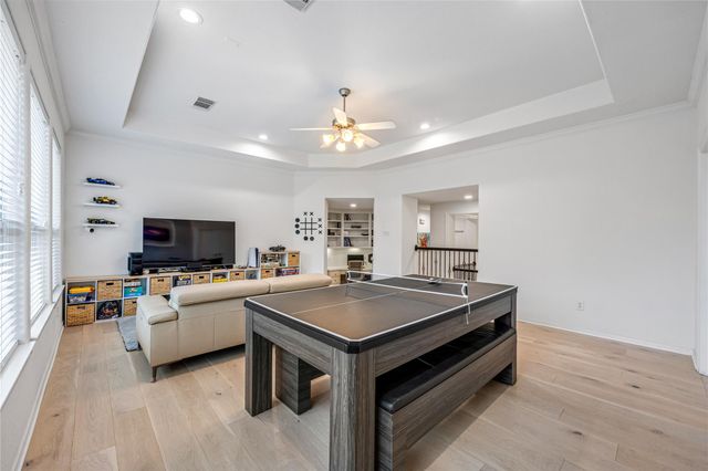 59 Nocturne Woods Place, The Woodlands, TX 77382