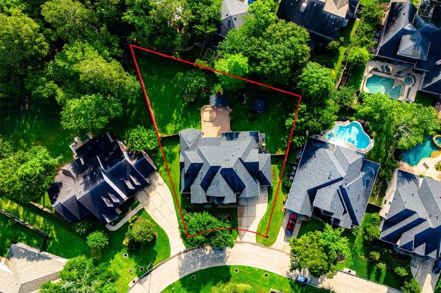 59 Nocturne Woods Place, The Woodlands, TX 77382