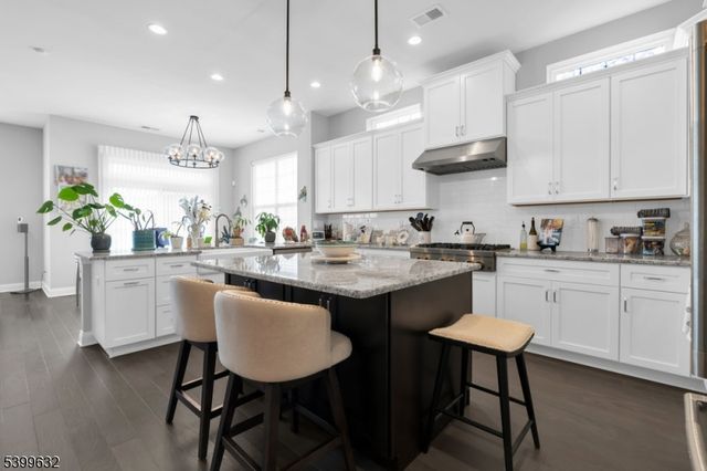 48 Drake Way, Mount Olive Twp., NJ 07836