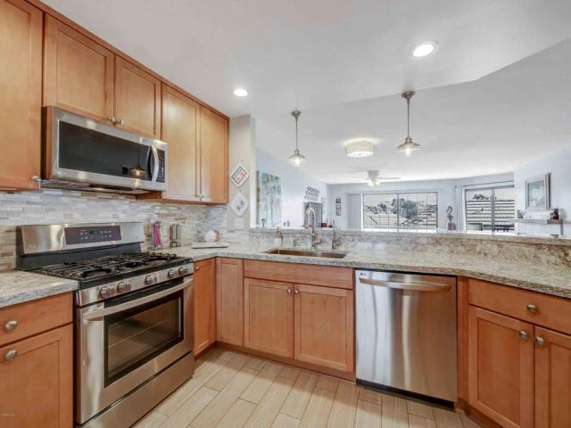 716 Island View Circle, Port Hueneme, CA 93041