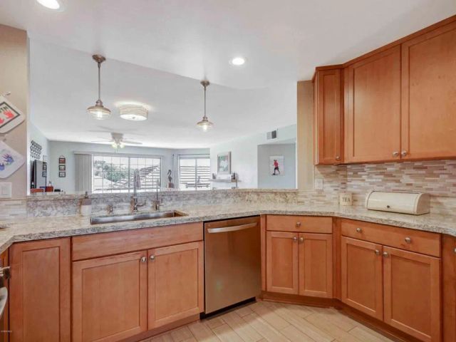 716 Island View Circle, Port Hueneme, CA 93041