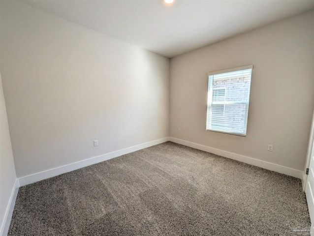 9907 Starling Dr, Pensacola, FL 32506