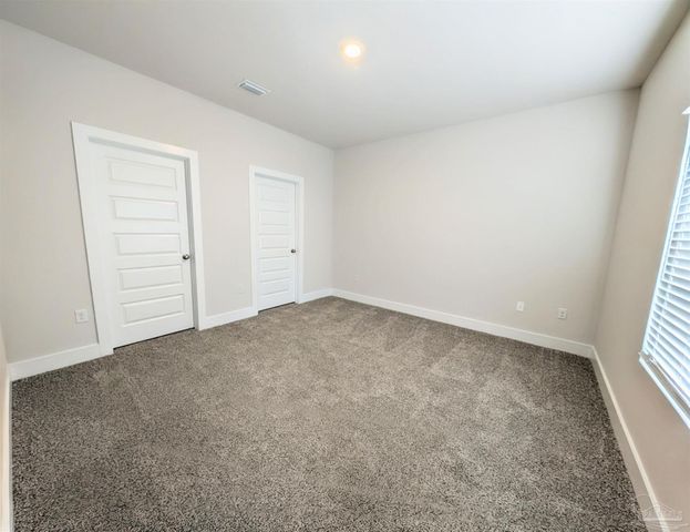 9907 Starling Dr, Pensacola, FL 32506