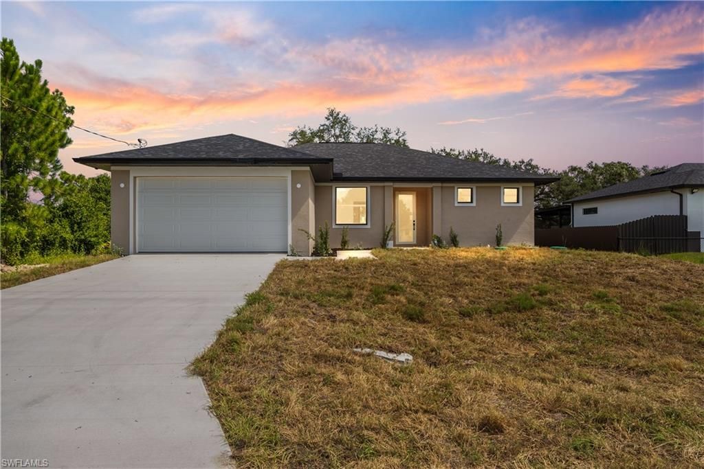 2822 52nd ST W, Lehigh Acres, FL 33971