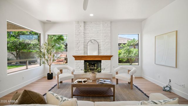 6639 E GELDING Drive, Scottsdale, AZ 85254