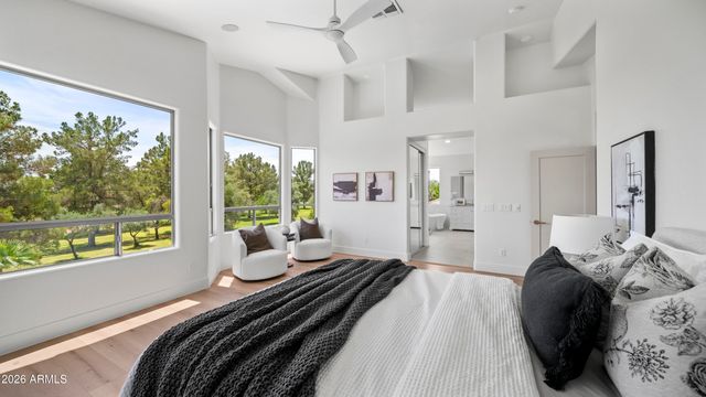 6639 E GELDING Drive, Scottsdale, AZ 85254