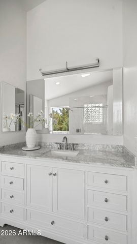 6639 E GELDING Drive, Scottsdale, AZ 85254