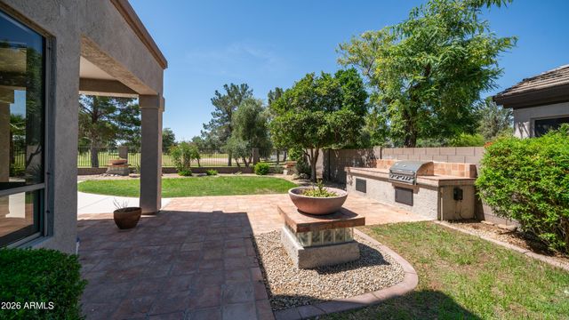 6639 E GELDING Drive, Scottsdale, AZ 85254