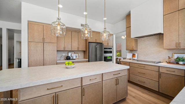 6639 E GELDING Drive, Scottsdale, AZ 85254