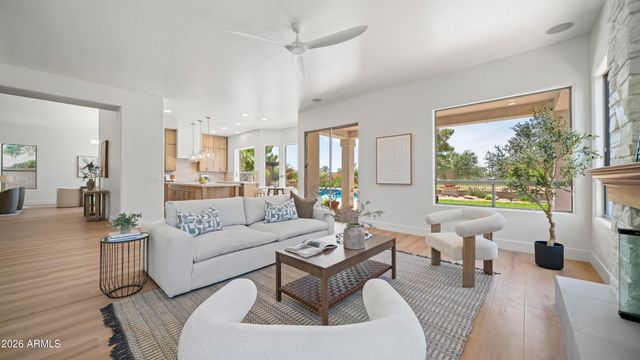 6639 E GELDING Drive, Scottsdale, AZ 85254