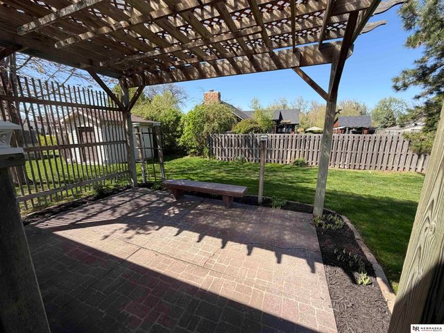 2424 E Military Avenue, Fremont, NE 68025