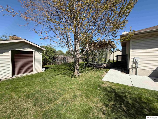 2424 E Military Avenue, Fremont, NE 68025