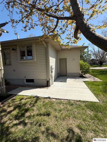 2424 E Military Avenue, Fremont, NE 68025