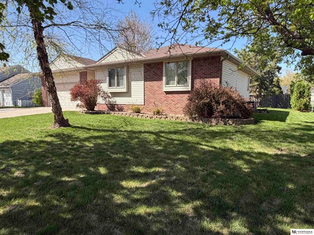 2424 E Military Avenue, Fremont, NE 68025