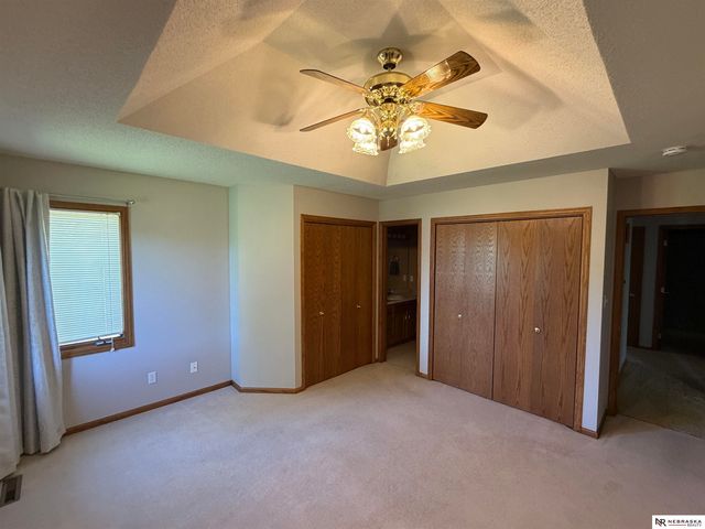 2424 E Military Avenue, Fremont, NE 68025