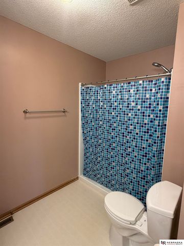 2424 E Military Avenue, Fremont, NE 68025