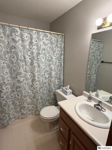 2424 E Military Avenue, Fremont, NE 68025