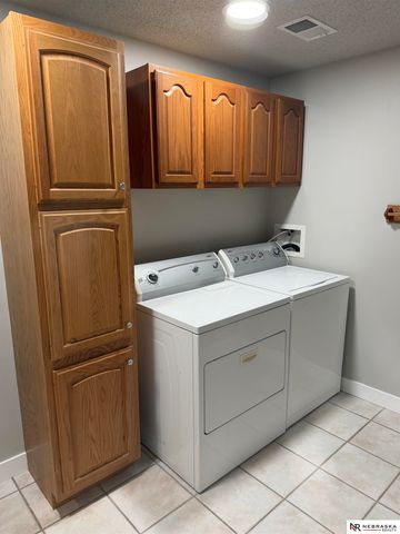 2424 E Military Avenue, Fremont, NE 68025
