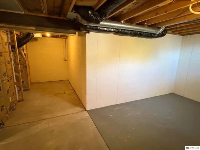 2424 E Military Avenue, Fremont, NE 68025