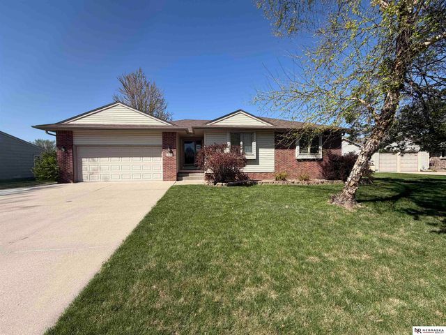 2424 E Military Avenue, Fremont, NE 68025