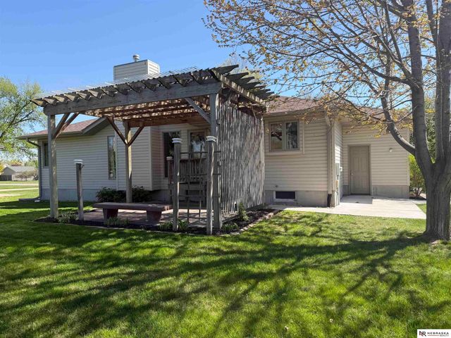 2424 E Military Avenue, Fremont, NE 68025