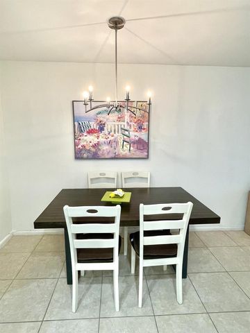 111 Kent G Street 111, West Palm Beach, FL 33417