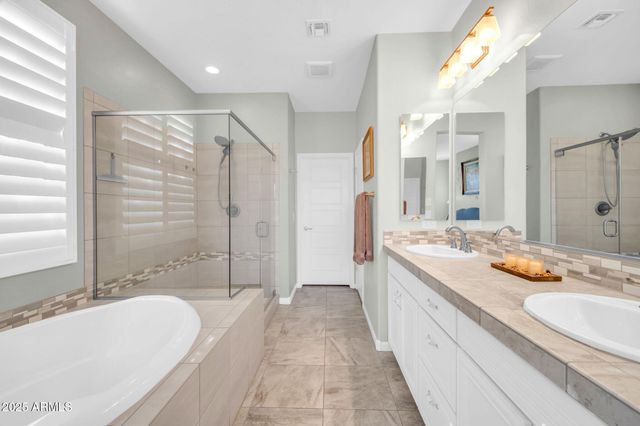 16961 W HOLLY Street, Goodyear, AZ 85395