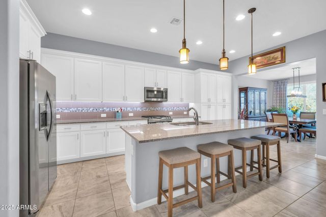 16961 W HOLLY Street, Goodyear, AZ 85395