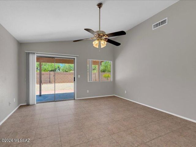 2818 W Medallion Drive, Tucson, AZ 85741