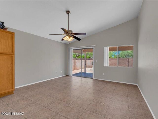 2818 W Medallion Drive, Tucson, AZ 85741