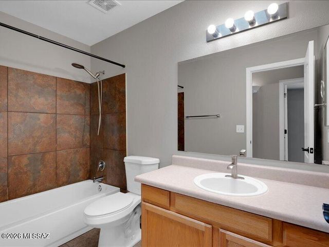 2818 W Medallion Drive, Tucson, AZ 85741