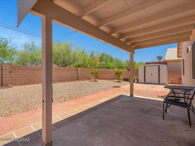 2818 W Medallion Drive, Tucson, AZ 85741