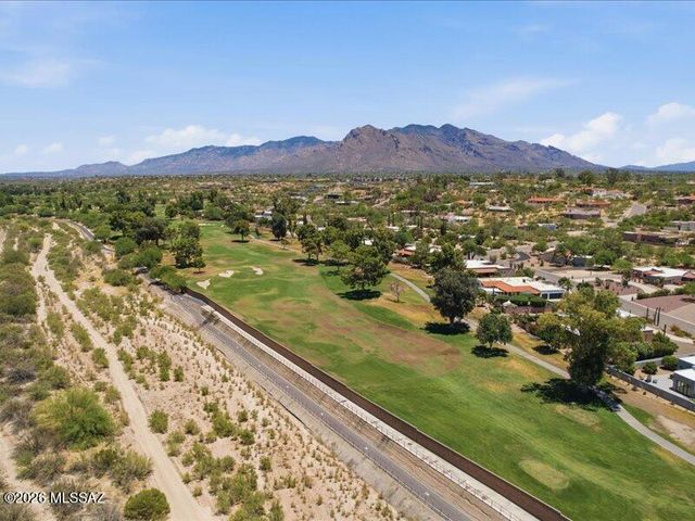 2818 W Medallion Drive, Tucson, AZ 85741