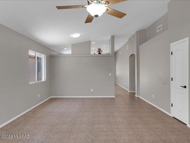 2818 W Medallion Drive, Tucson, AZ 85741