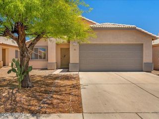 2818 W Medallion Drive, Tucson, AZ 85741