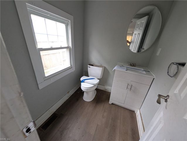 214 Knight ST, Suffolk, VA 23434