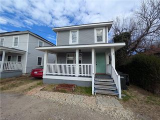 214 Knight ST, Suffolk, VA 23434