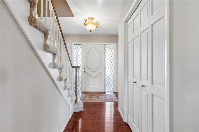 4433 NW Claymont Woods Drive, Gladstone, MO 64116