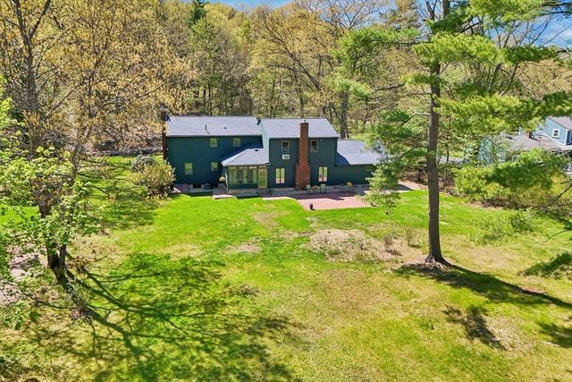 60 Wheeler Rd, Stow, MA 01775