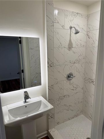 266 Simon Terrace NW, Atlanta, GA 30318