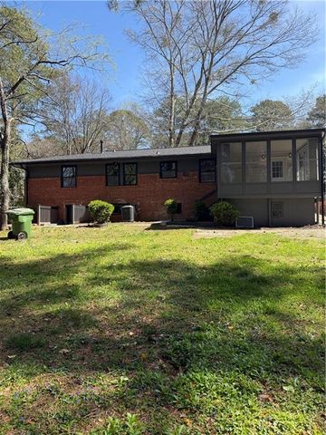 266 Simon Terrace NW, Atlanta, GA 30318