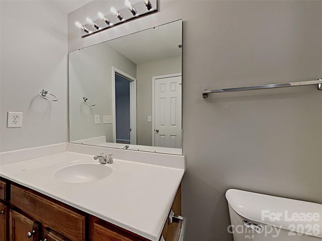 5549 Peachwood Drive, Charlotte, NC 28216