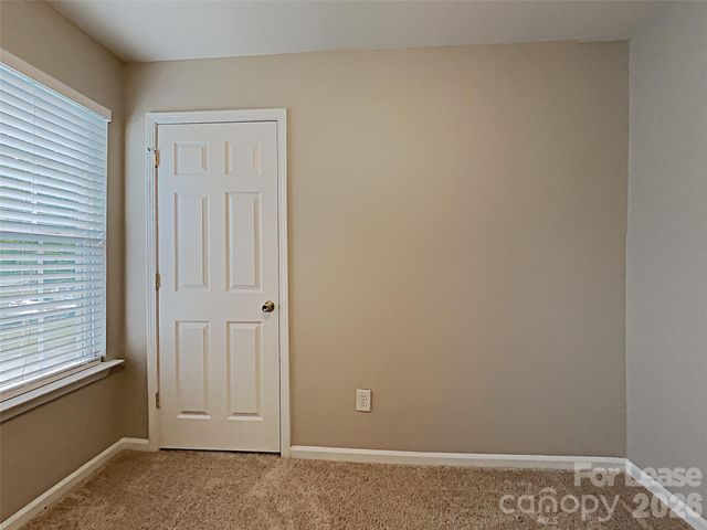 5549 Peachwood Drive, Charlotte, NC 28216