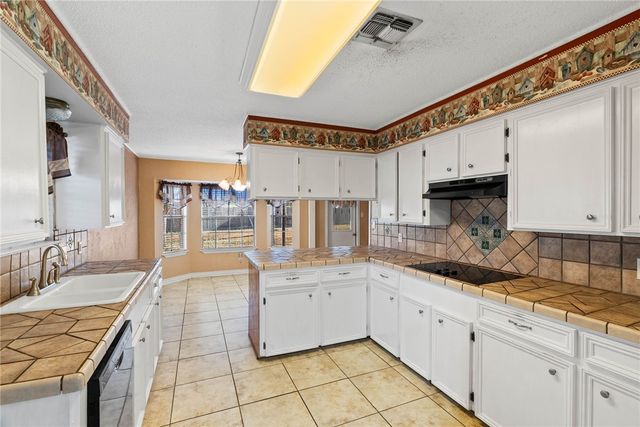 3214 Musket Ln, Corpus Christi, TX 78410