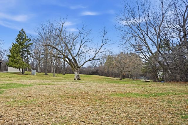 38705 N Pine Grove Avenue, Wadsworth, IL 60083