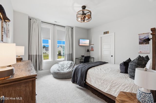 18 W Lightning Bug Lane, Hampstead, NC 28443